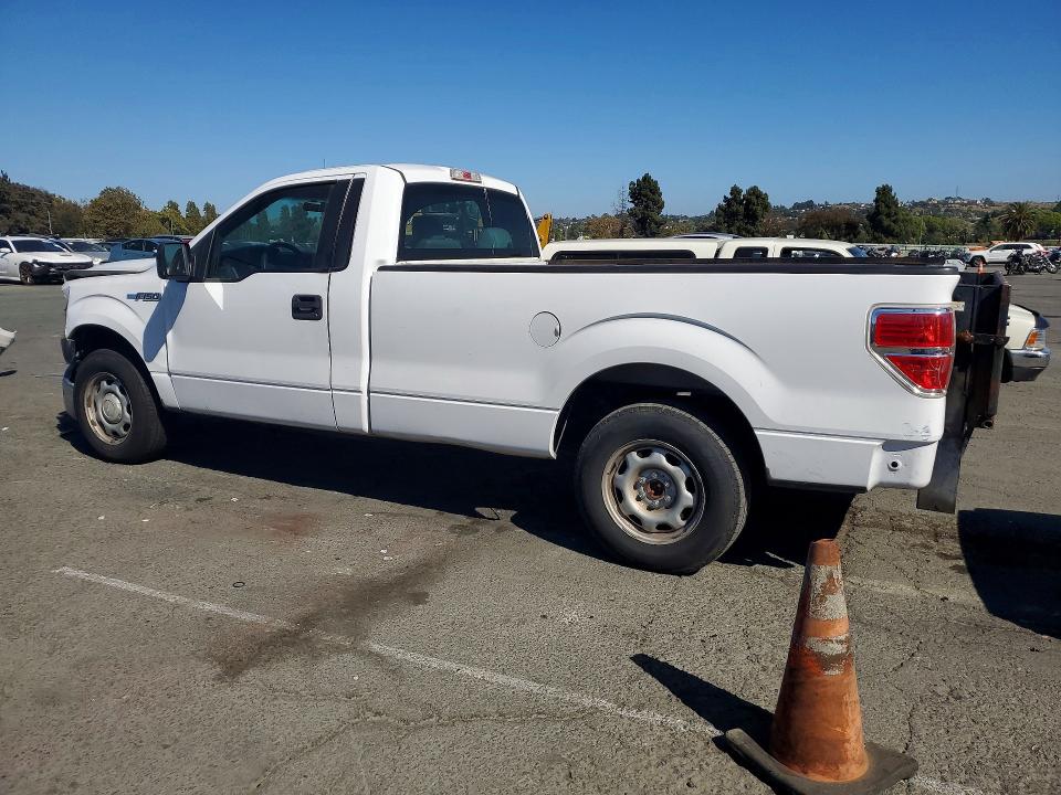 Photo 2 from auction – 2014 FORD F150 with VIN 1FTNF1CF3EKF78101