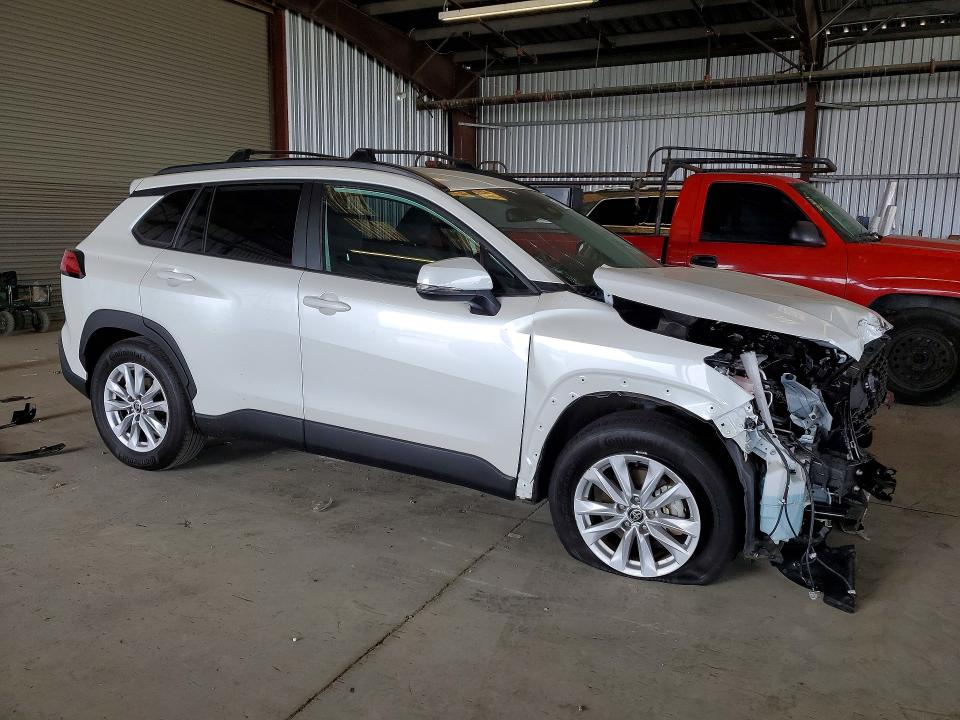 Photo 4 from auction – 2023 TOYOTA COROLLA CROSS with VIN 7MUCAABG4PV051878