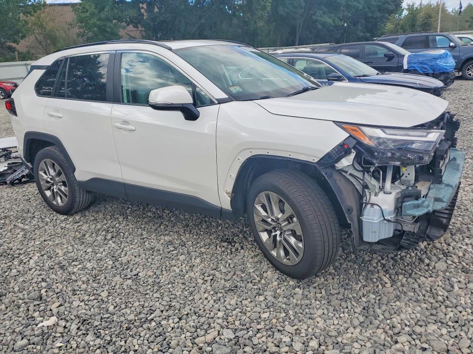 Photo 4 from auction – 2025 TOYOTA RAV4 with VIN 2T3A1RFV9SW529812