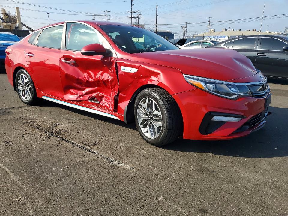 Photo 4 from auction – 2020 KIA OPTIMA with VIN KNAGU4LEXL5040897