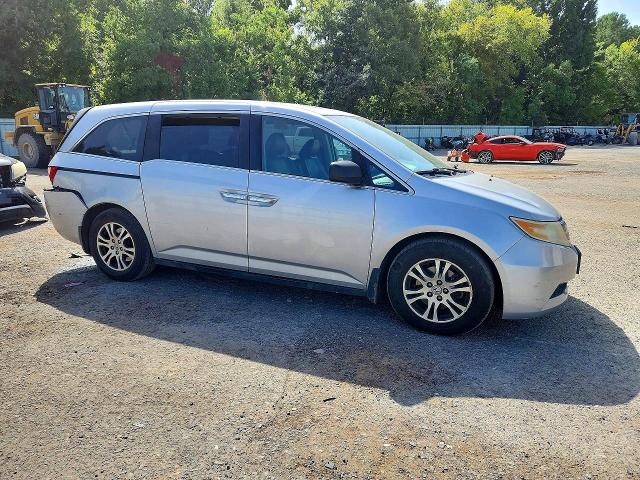 Photo 4 from auction – 2013 HONDA ODYSSEY with VIN 5FNRL5H65DB035225