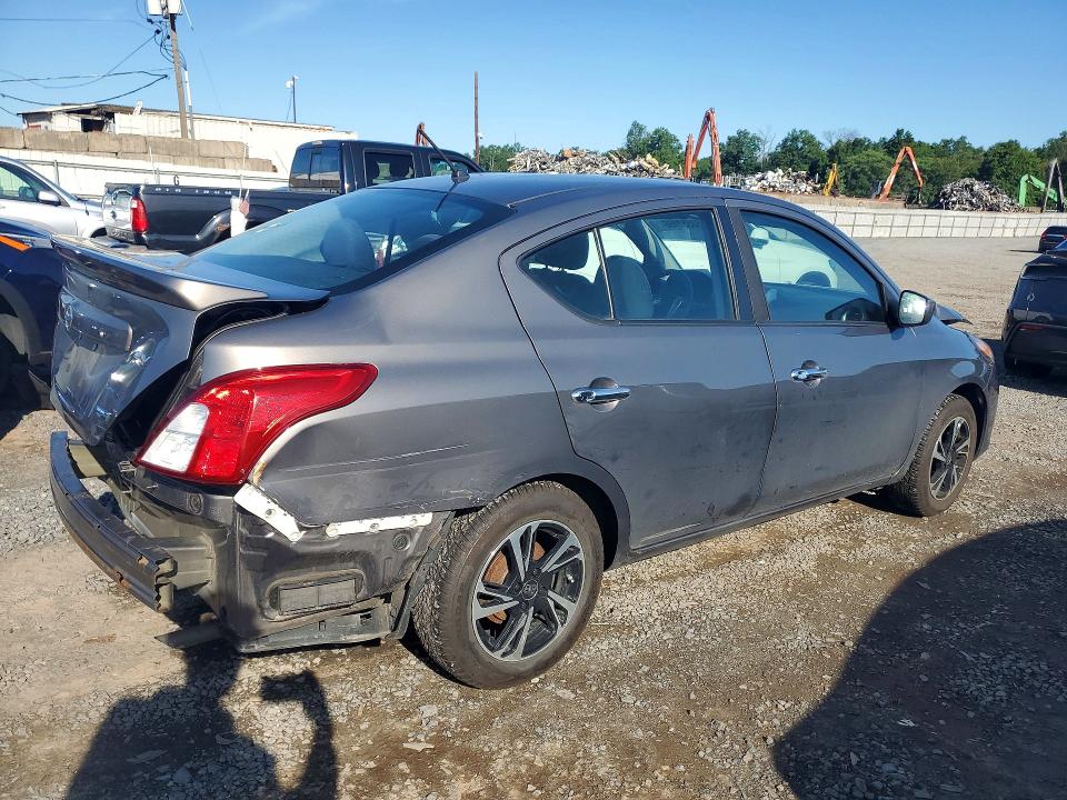 Photo 3 from auction – 2016 NISSAN VERSA with VIN 3N1CN7AP8GL854608