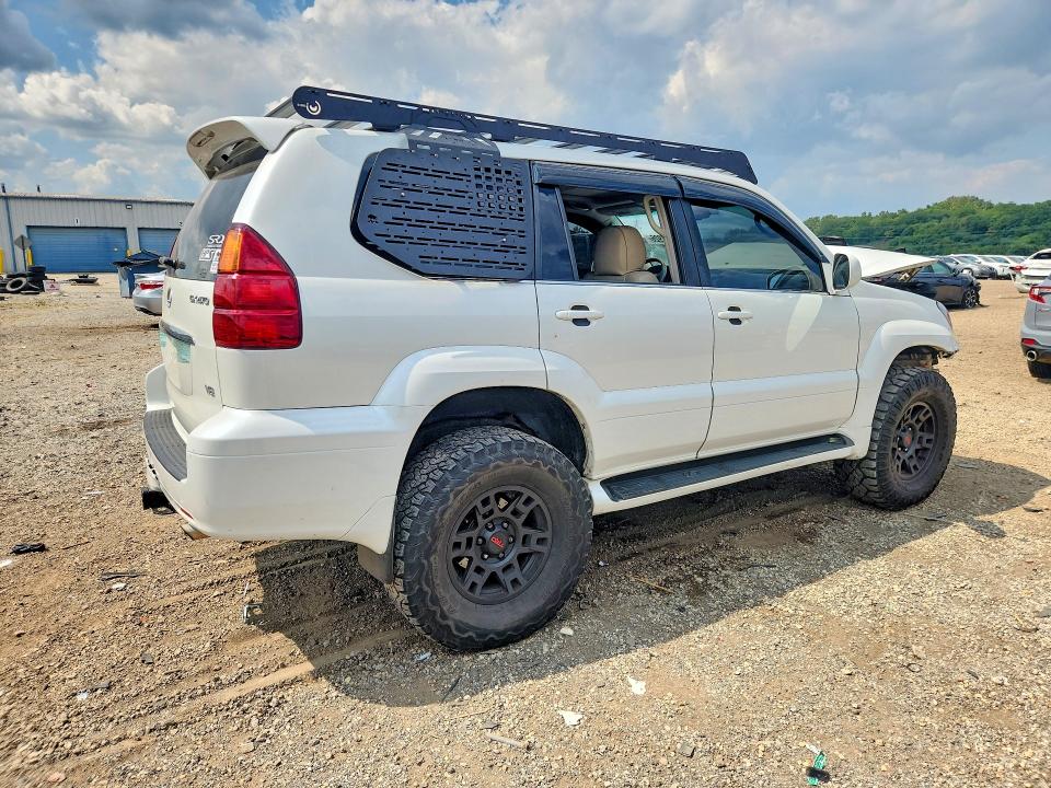 Photo 3 from auction – 2004 LEXUS GX with VIN JTJBT20X040060405