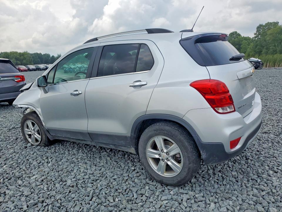 Photo 2 from auction – 2018 CHEVROLET TRAX with VIN KL7CJPSB0JB658079