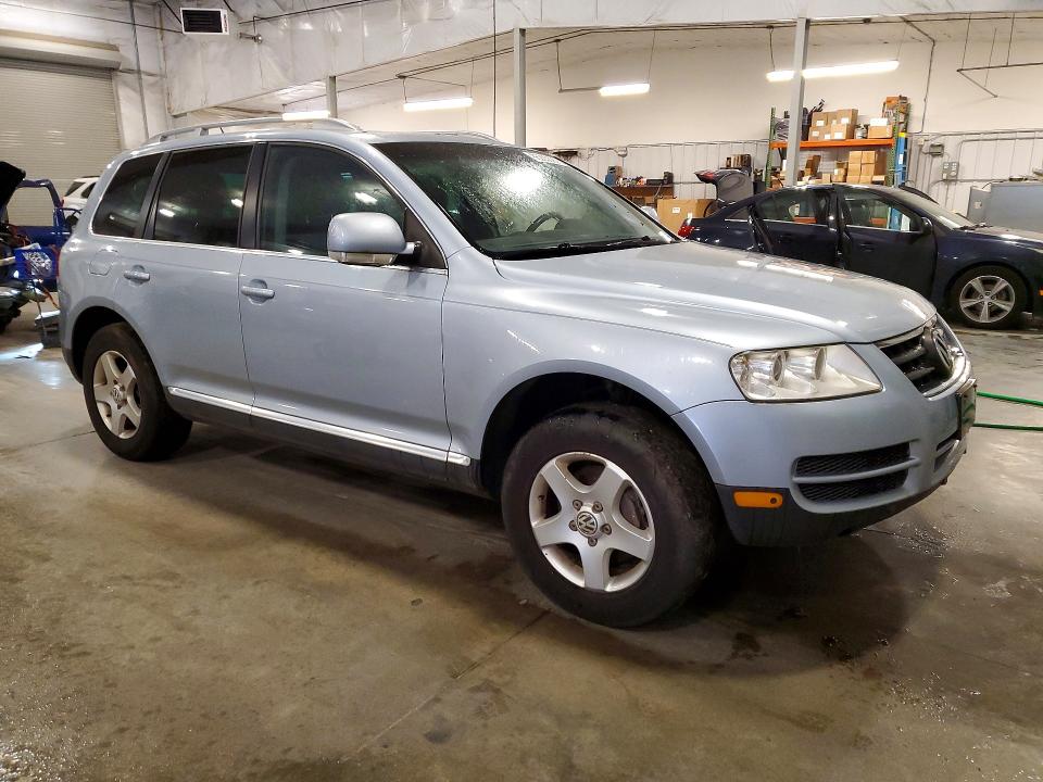 Photo 4 from auction – 2007 VOLKSWAGEN TOUAREG with VIN WVGZE77L57D023502