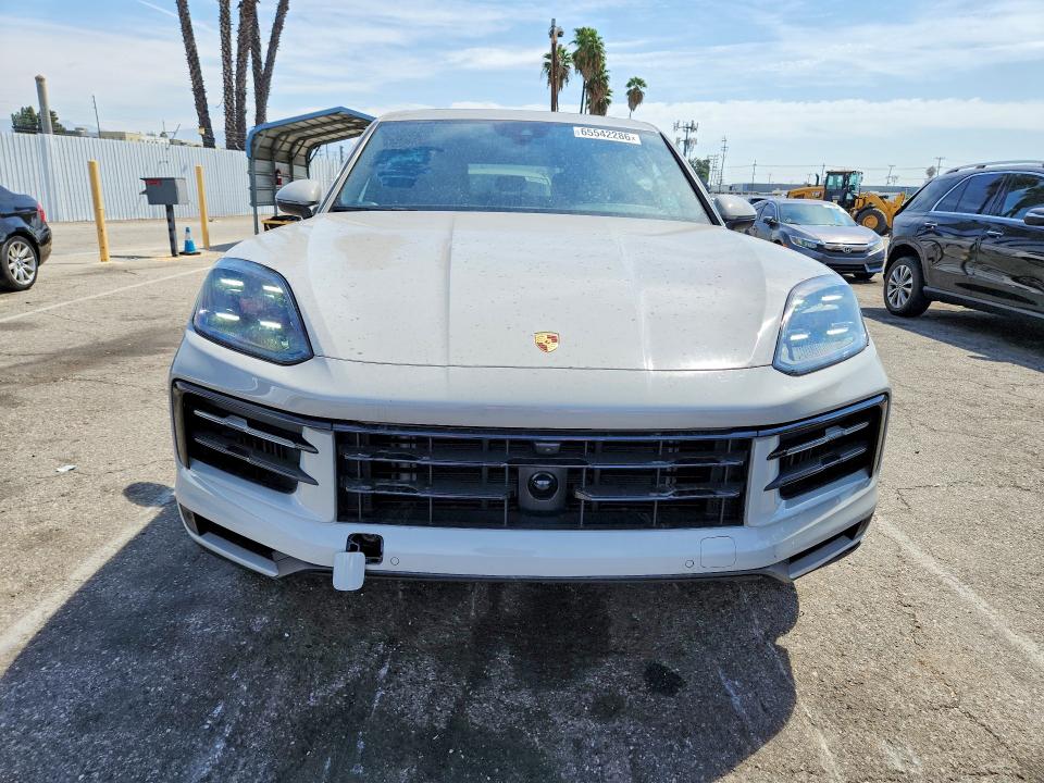 Zdjęcie 5 z aukcji – 2024 PORSCHE CAYENNE z VIN WP1AA2AY7RDA09655