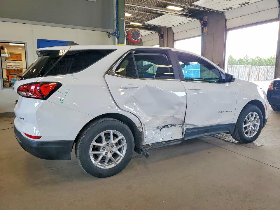 Photo 3 from auction – 2024 CHEVROLET EQUINOX with VIN 3GNAXUEG2RL302054