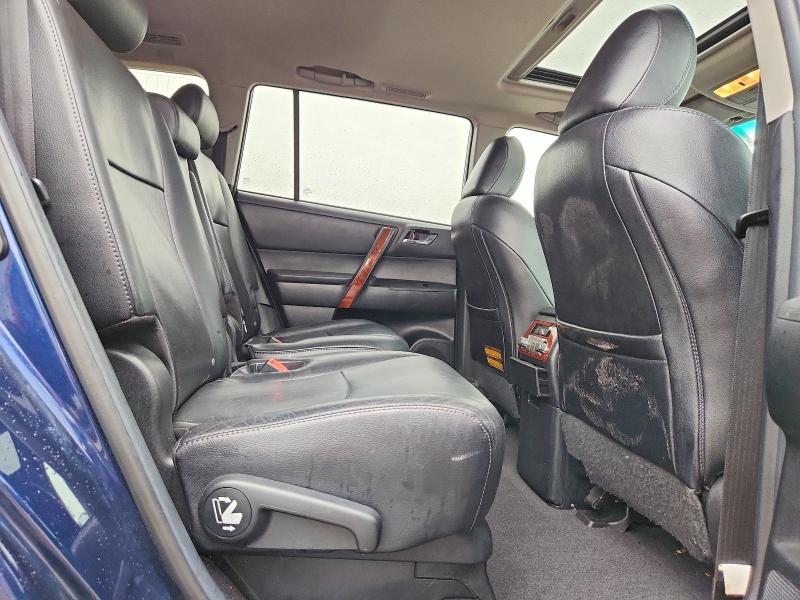 Photo 11 from auction – 2011 TOYOTA HIGHLANDER with VIN 5TDDK3EH3BS059541