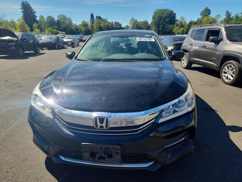 Photo 5 from auction – 2017 HONDA ACCORD with VIN 1HGCR2F53HA182625