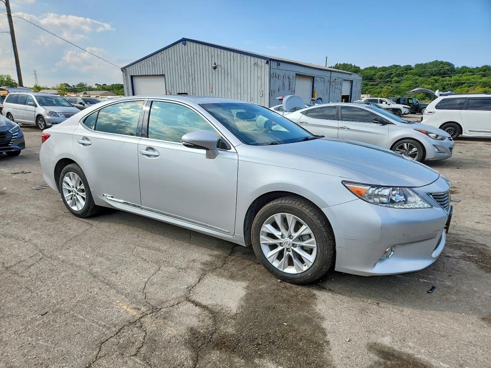 Photo 4 from auction – 2014 LEXUS ES with VIN JTHBW1GG8E2071716