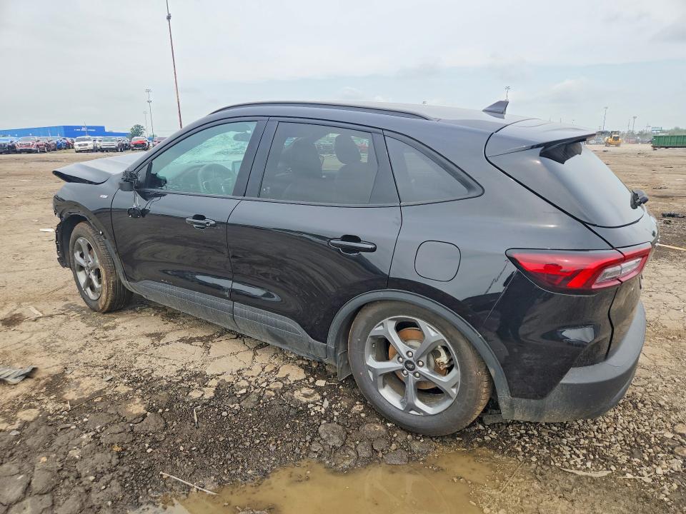 Photo 2 from auction – 2026 FORD ESCAPE with VIN 1FMCU0MN1TUA10195
