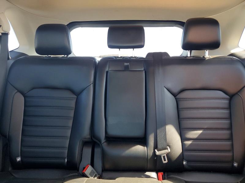 Photo 10 from auction – 2019 FORD EDGE with VIN 2FMPK3J93KBC74085