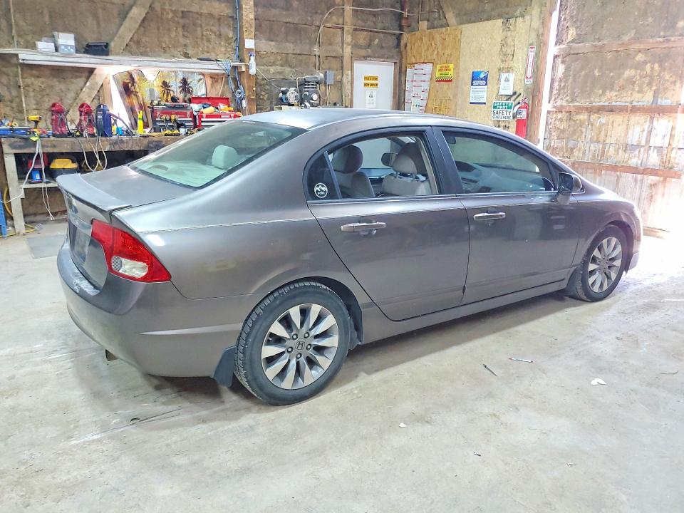 Photo 3 from auction – 2009 HONDA CIVIC with VIN 19XFA16809E030890