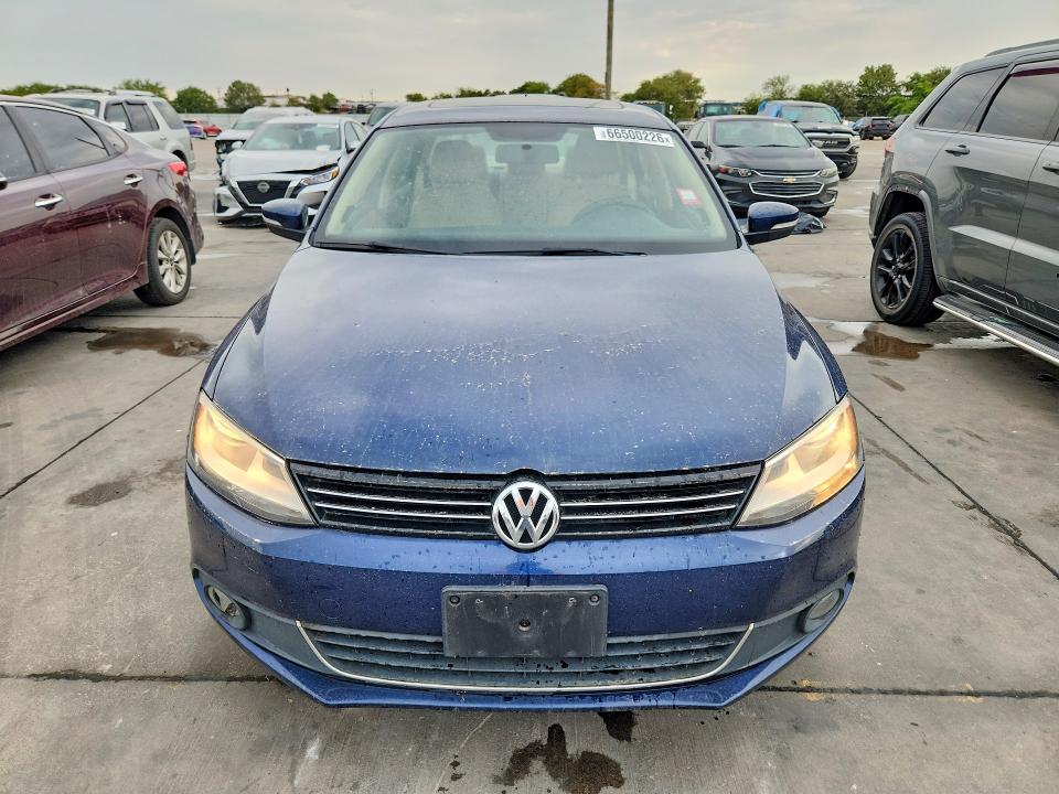 Photo 5 from auction – 2012 VOLKSWAGEN JETTA with VIN 3VWLP7AJ0CM360540