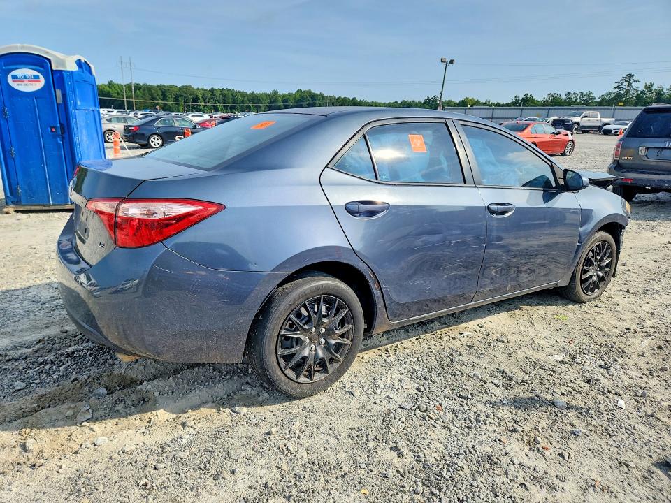 Photo 3 from auction – 2017 TOYOTA COROLLA with VIN 5YFBURHE1HP700130