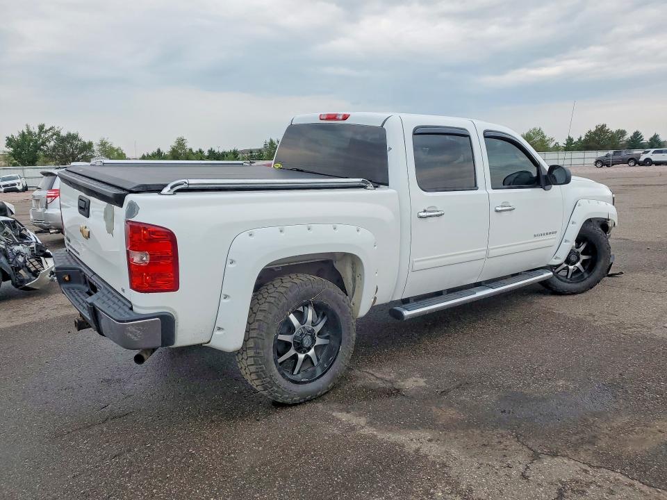 Photo 3 from auction – 2012 CHEVROLET SILVERADO with VIN 1GCPKSE70CF177174