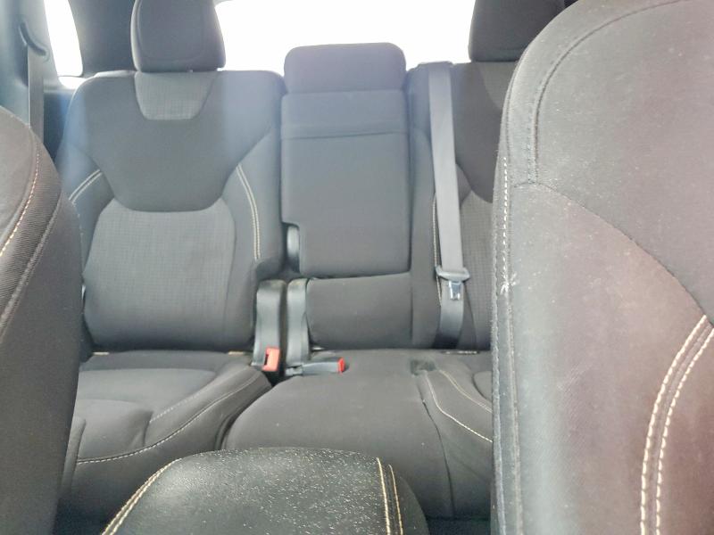 Photo 10 from auction – 2015 JEEP CHEROKEE with VIN 1C4PJLCB6FW711542