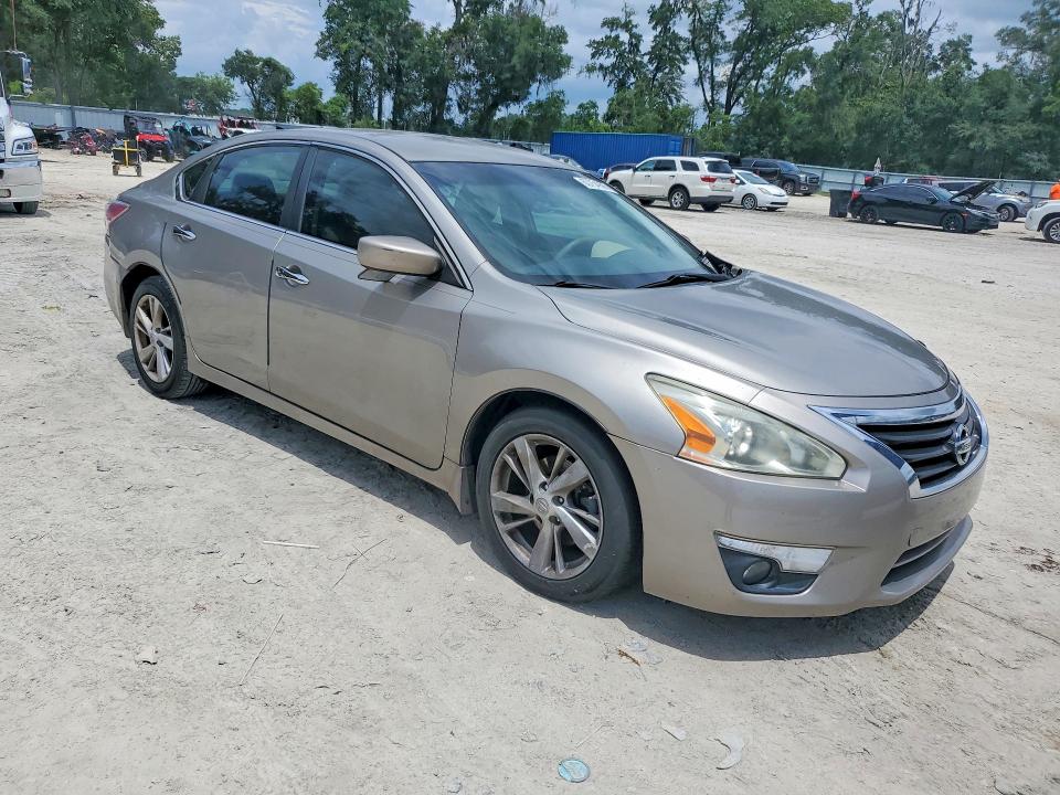 Photo 4 from auction – 2015 NISSAN ALTIMA with VIN 1N4AL3AP8FC268526