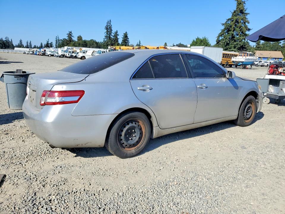 Photo 3 from auction – 2011 TOYOTA CAMRY with VIN 4T4BF3EK5BR124524