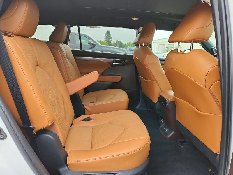 Photo 10 from auction – 2021 TOYOTA HIGHLANDER with VIN 5TDEBRCH1MS037471