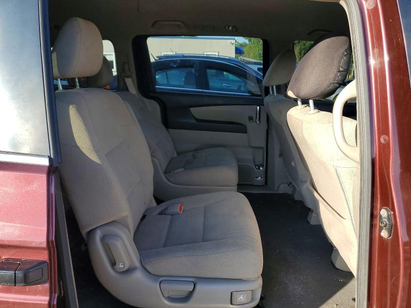 Photo 11 from auction – 2016 HONDA ODYSSEY with VIN 5FNRL5H2XGB075284