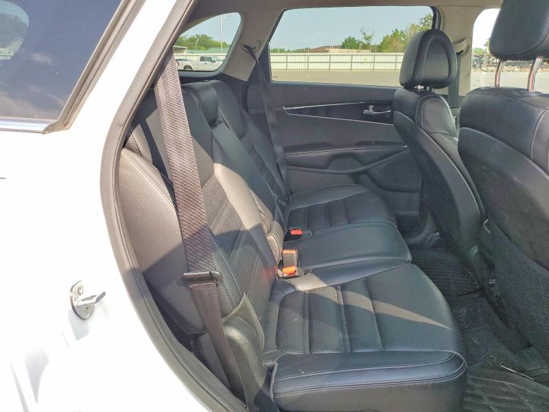 Photo 10 from auction – 2016 KIA SORENTO with VIN 5XYPHDA1XGG025353