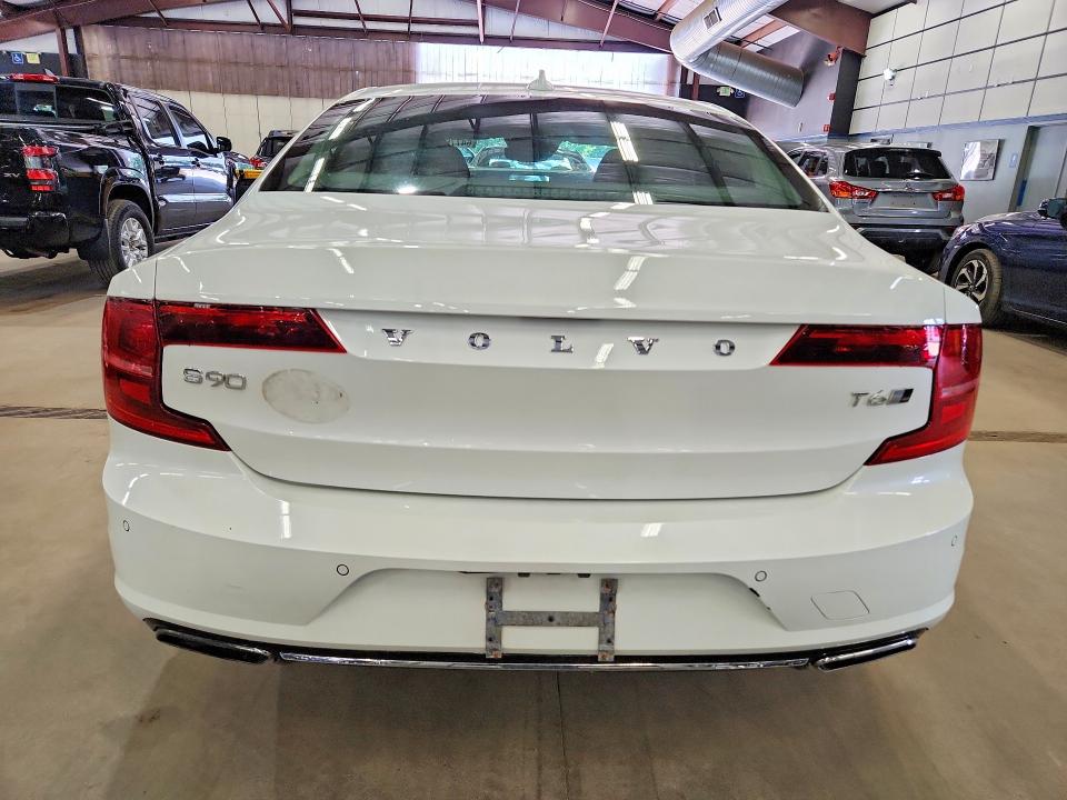 Photo 6 from auction – 2018 VOLVO S90 with VIN LVY992ML3JP004865