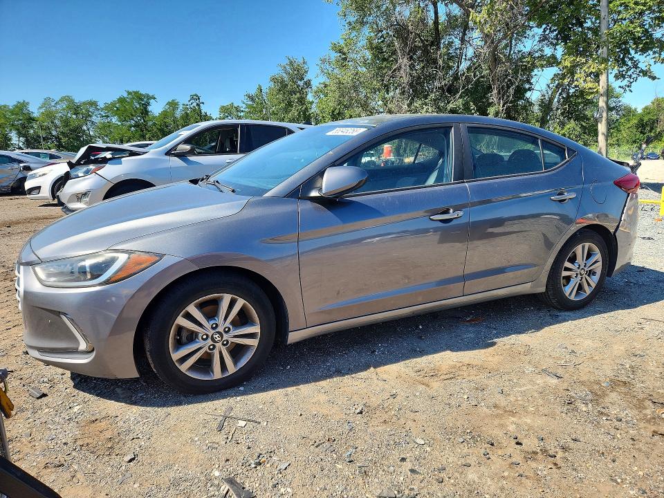 HYUNDAI ELANTRA 2018 с VIN KMHD84LF5JU556828 - Снимка от търг