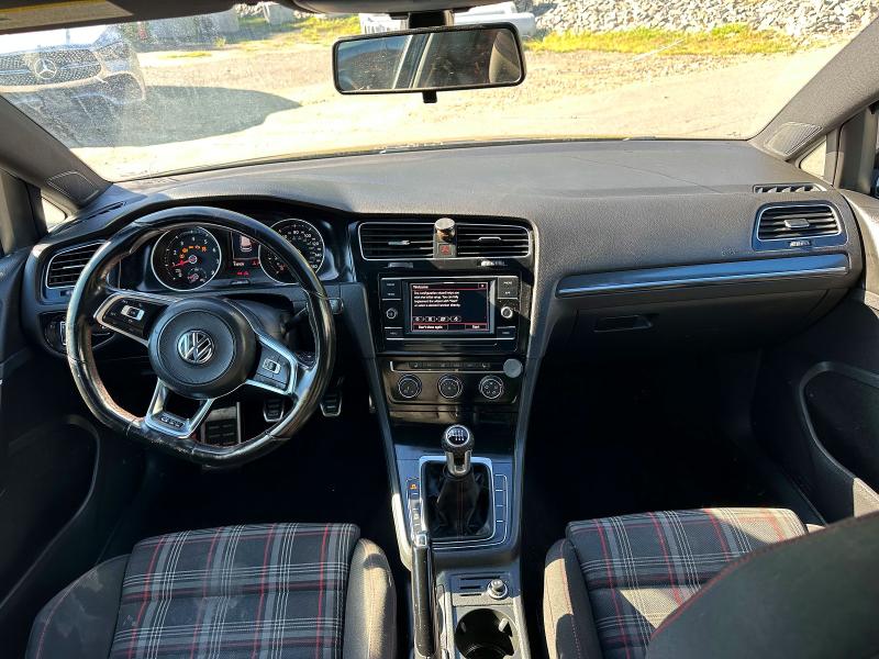 Photo 8 from auction – 2021 VOLKSWAGEN GTI with VIN 3VW5T7AU7MM000861