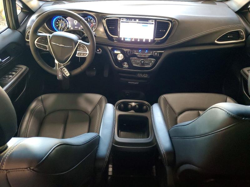 Photo 8 from auction – 2025 CHRYSLER PACIFICA with VIN 2C4RC1BG9SR587659