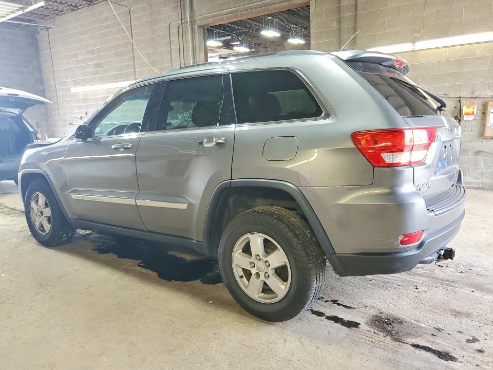 Photo 2 from auction – 2012 JEEP GRAND CHEROKEE with VIN 1C4RJFAG4CC351984