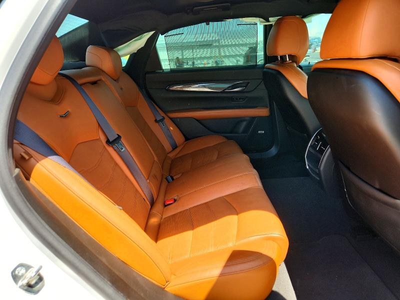 Photo 10 from auction – 2017 CADILLAC CT6 with VIN 1G6KD5RS7HU126832