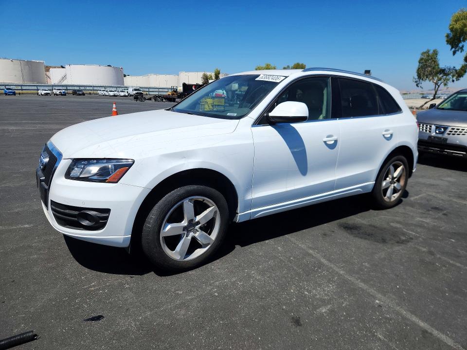 Снимка 1 от търг – 2012 AUDI Q5 с VIN WA1LFAFP0CA079927