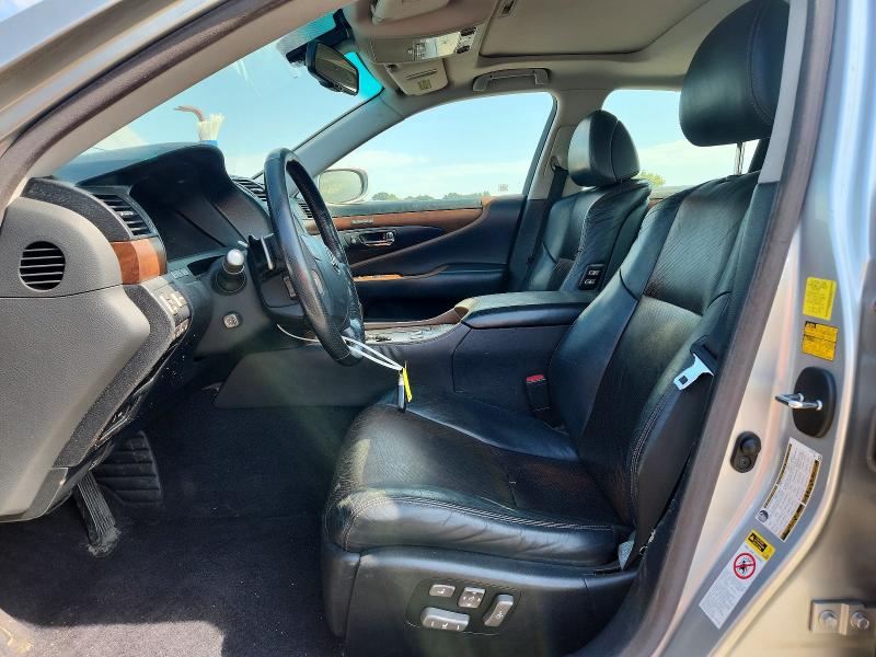 Photo 7 from auction – 2011 LEXUS LS with VIN JTHBL5EF2B5102897
