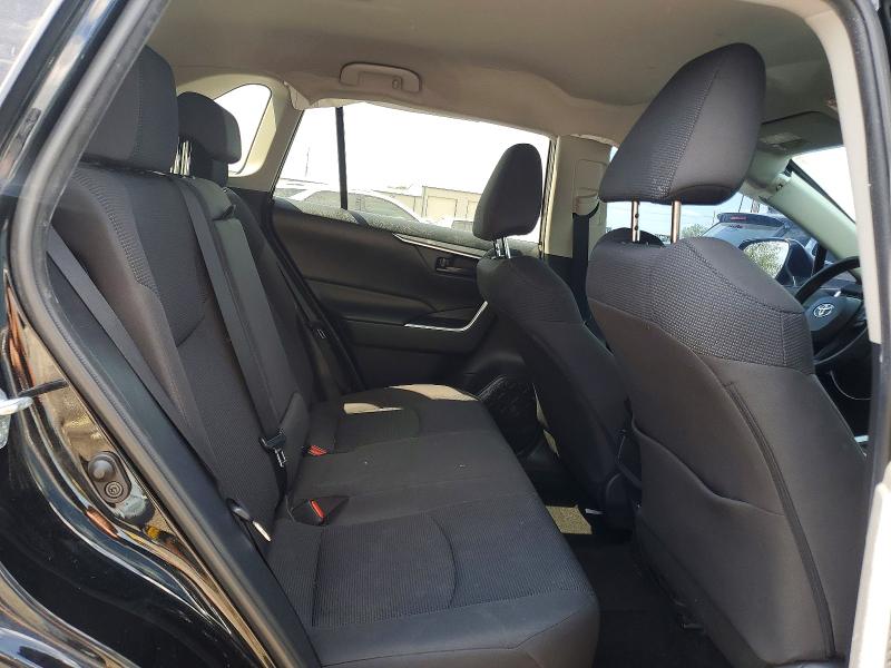 Photo 11 from auction – 2019 TOYOTA RAV4 with VIN 2T3F1RFV9KW070223