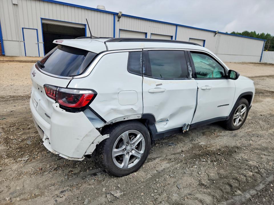 Photo 3 from auction – 2023 JEEP COMPASS with VIN 3C4NJDBN0PT562268