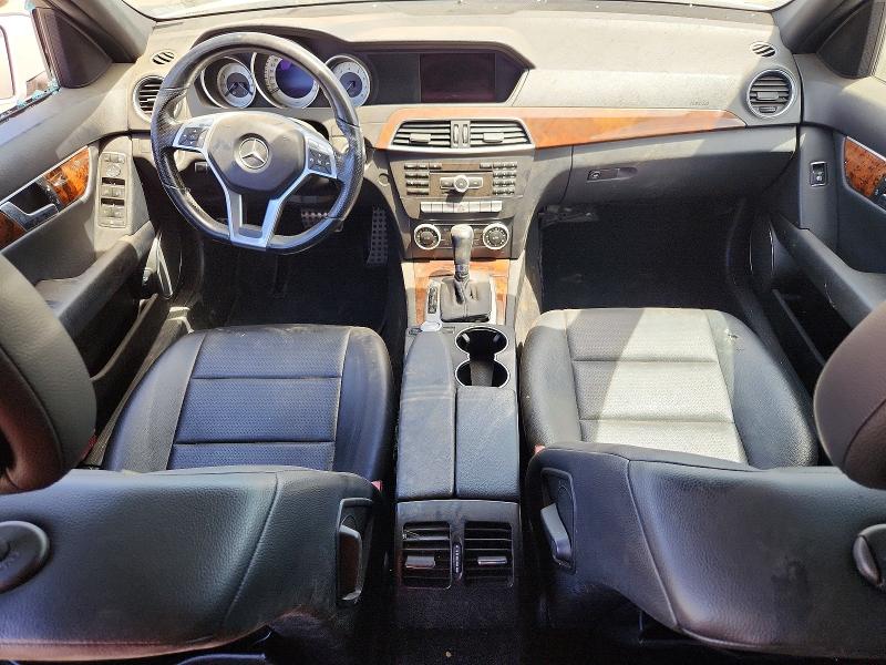 Photo 8 from auction – 2014 MERCEDES-BENZ C with VIN WDDGF4HBXER315293