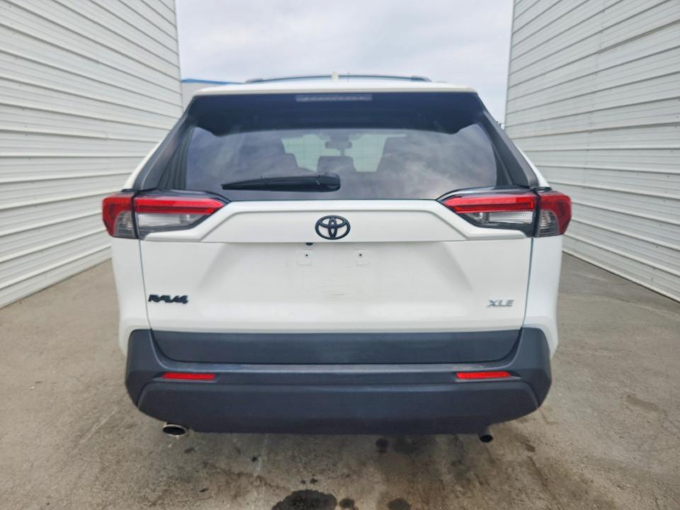 Photo 6 from auction – 2019 TOYOTA RAV4 with VIN JTMW1RFV4KD004806