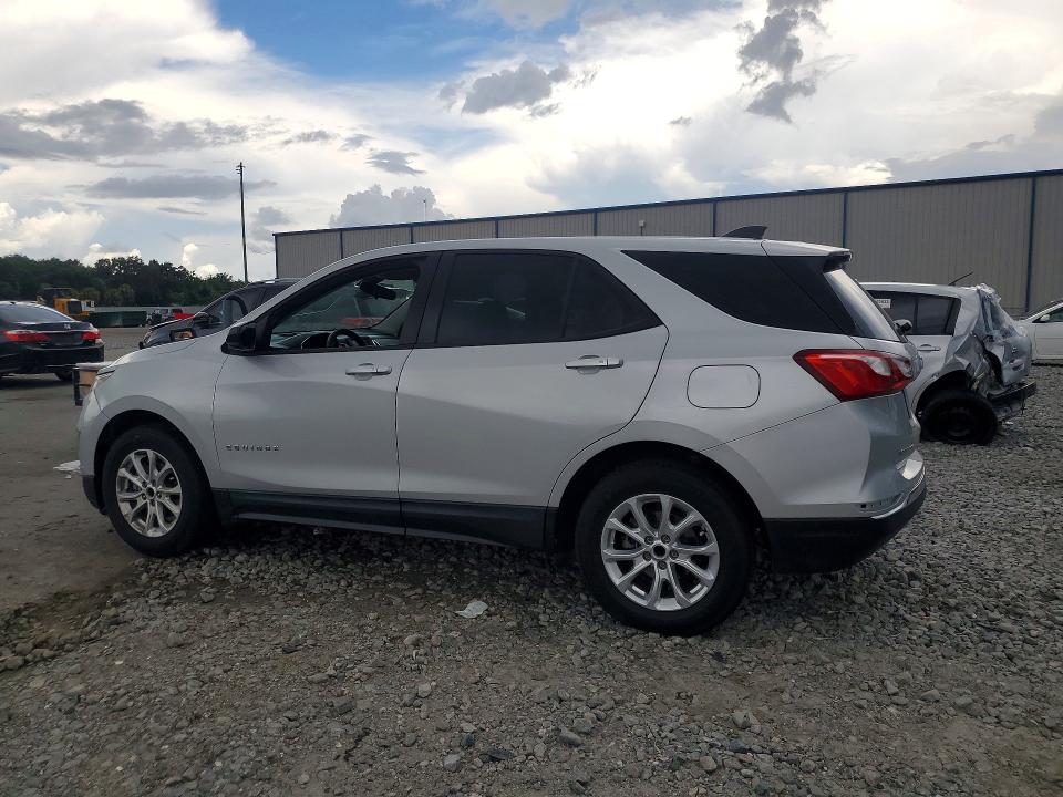 Photo 2 from auction – 2018 CHEVROLET EQUINOX with VIN 2GNAXHEV3J6122046