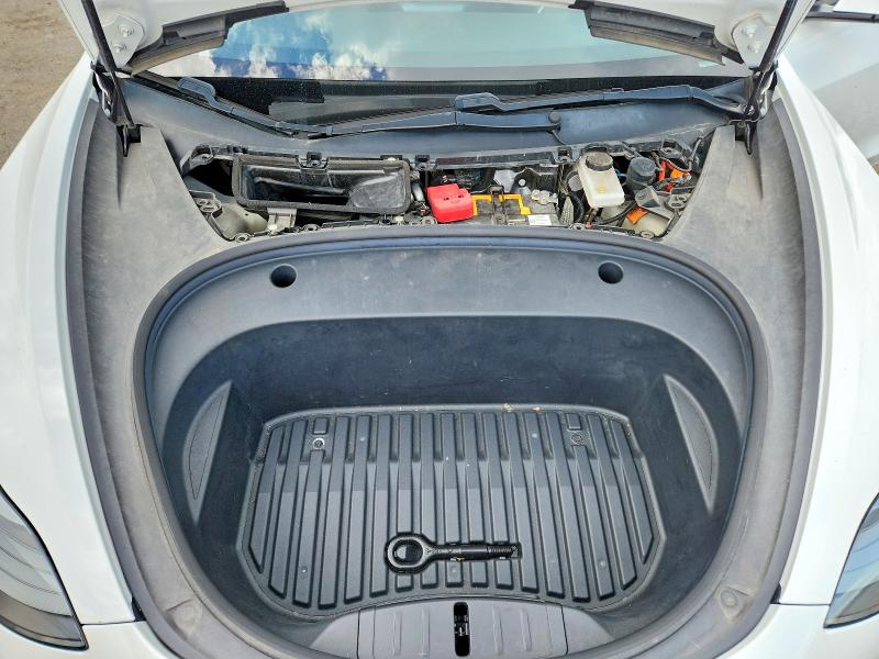 Photo 11 from auction – 2021 TESLA MODEL 3 with VIN 5YJ3E1EC2MF926480
