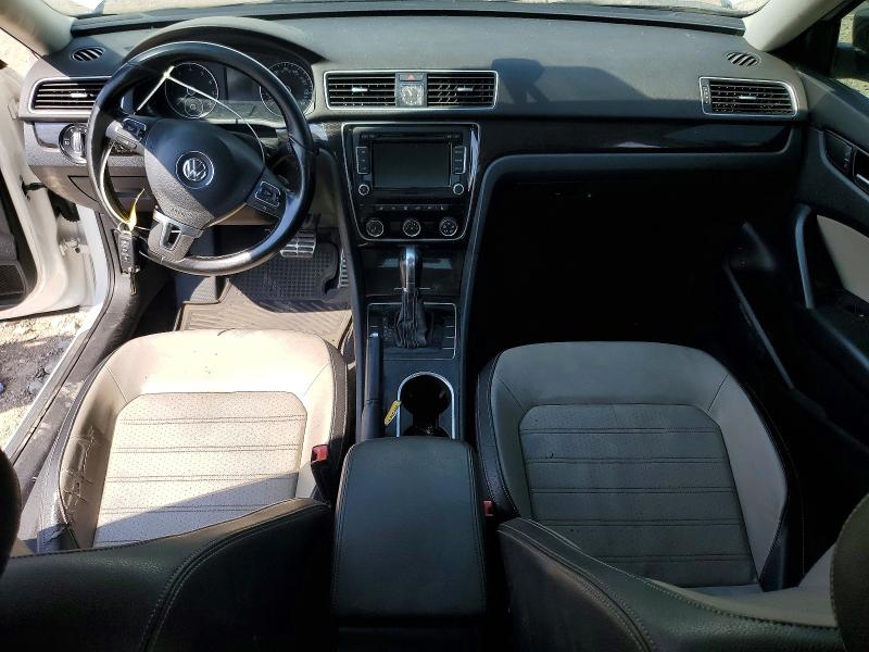 Photo 8 from auction – 2015 VOLKSWAGEN PASSAT with VIN 1VWBS7A37FC068174