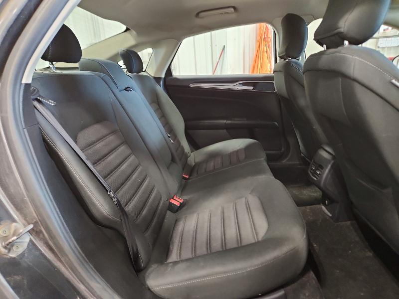 Photo 10 from auction – 2019 FORD FUSION with VIN 3FA6P0LU5KR164664