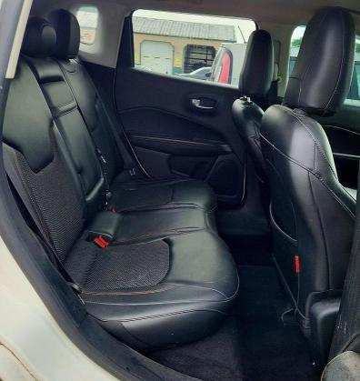 Photo 10 from auction – 2018 JEEP COMPASS with VIN 3C4NJDDB0JT174645
