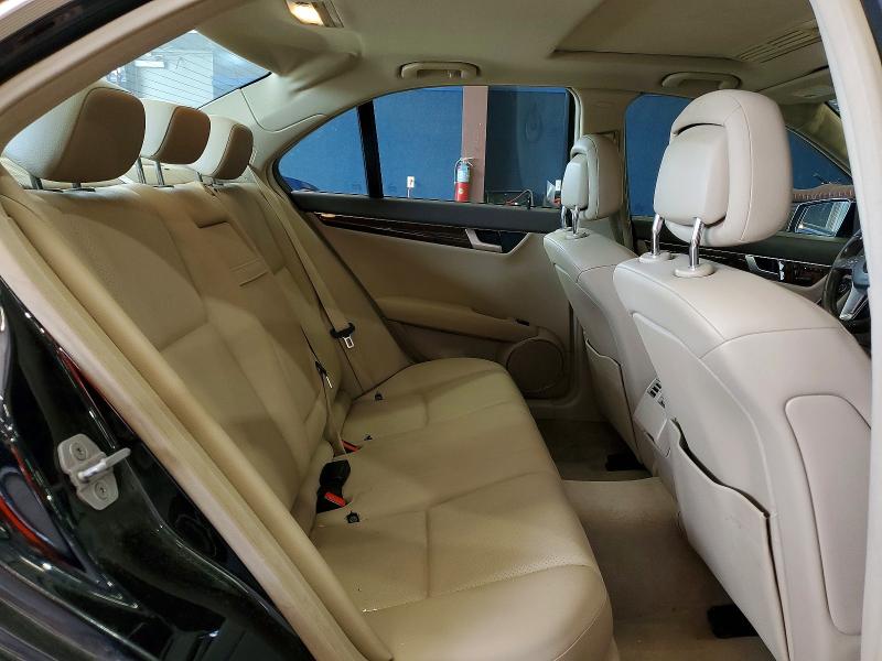 Photo 10 from auction – 2012 MERCEDES-BENZ C with VIN WDDGF8BB2CA704943