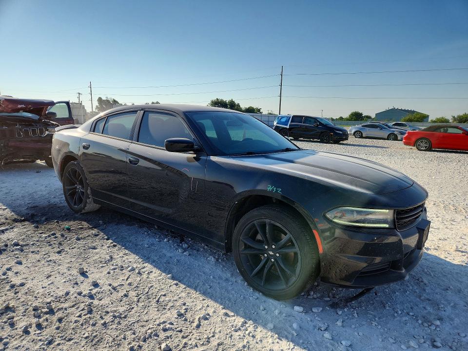 Photo 4 from auction – 2018 DODGE CHARGER with VIN 2C3CDXBG7JH273135