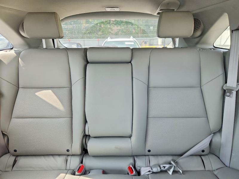 Photo 10 from auction – 2018 ACURA RDX with VIN 5J8TB4H53JL010702