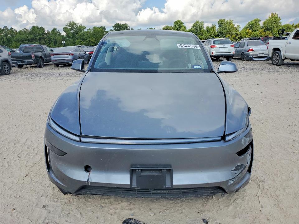Photo 5 from auction – 2026 TESLA MODEL Y with VIN 7SAYGDEE7TA590973