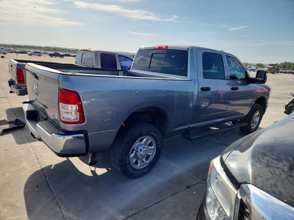 Снимка 3 от търг – 2024 RAM 2500 с VIN 3C6UR5CL1RG319630