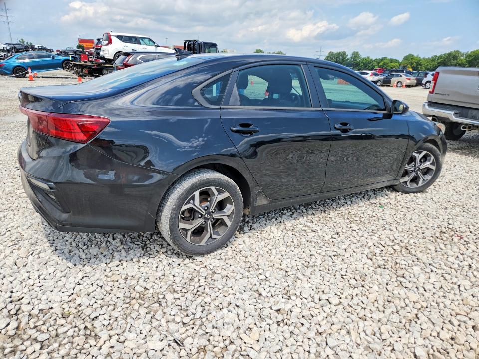 Photo 3 from auction – 2020 KIA FORTE with VIN 3KPF24AD4LE238698