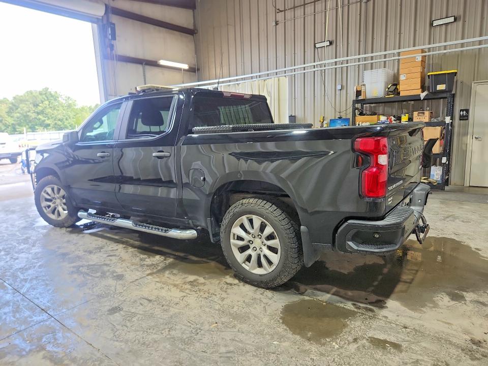 Photo 2 from auction – 2021 CHEVROLET SILVERADO with VIN 3GCPYBEH8MG172182